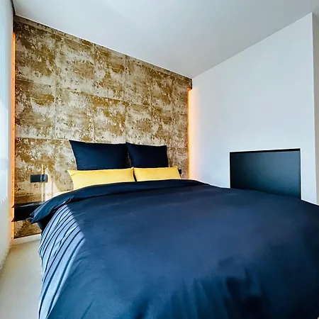 Serenity 1201 * Ostenda